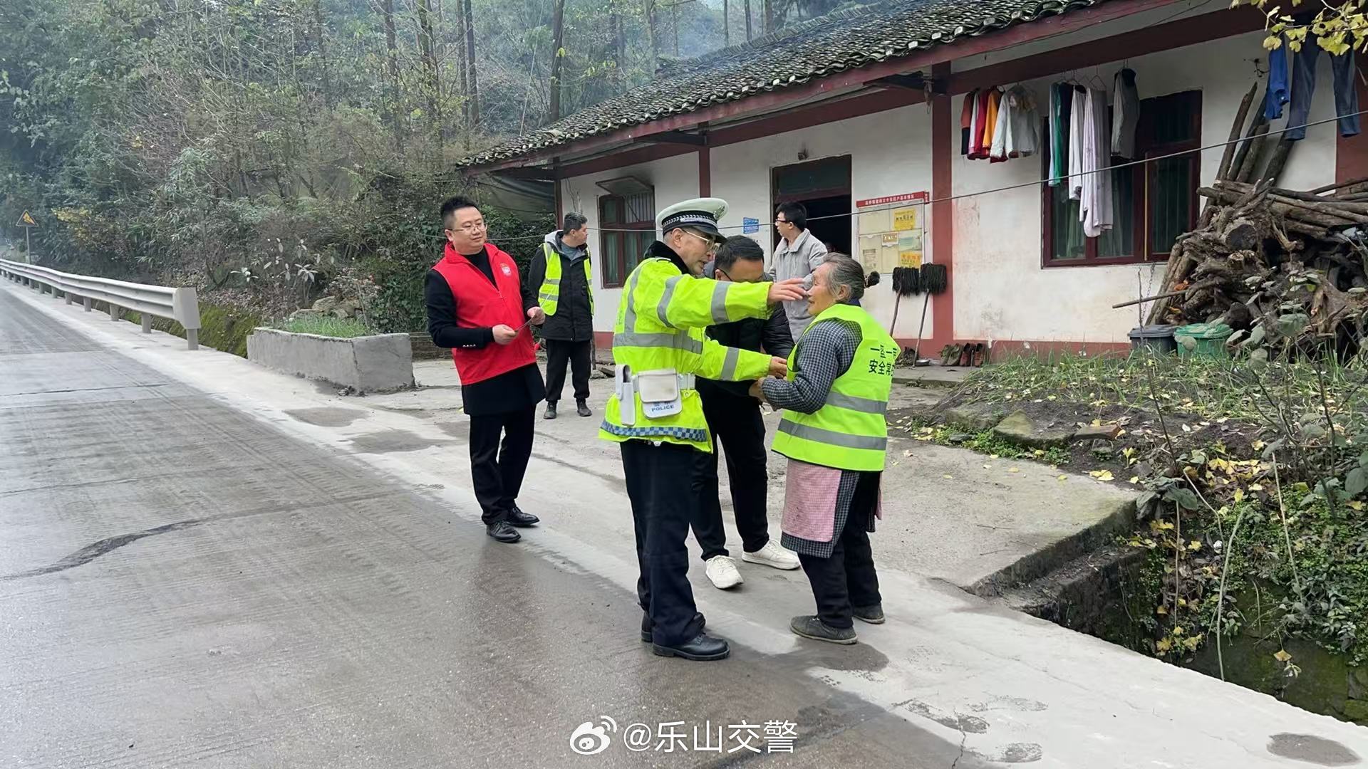 长毛岭村交通新动态，迈向现代化交通变革之路